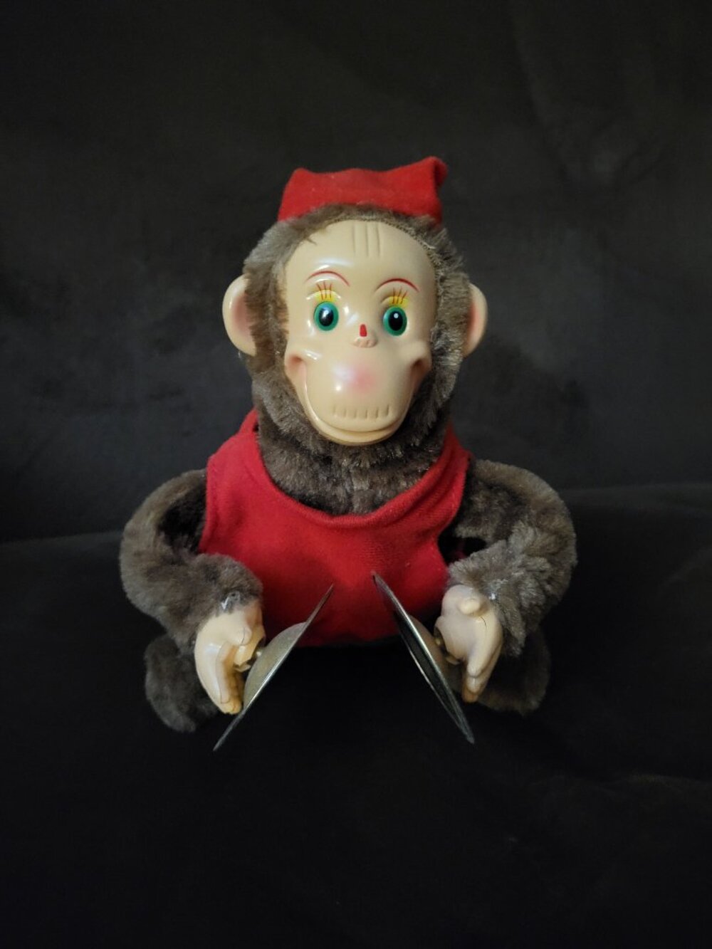 Monkey playing cymbals - Does Not Play